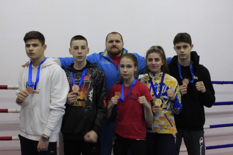 Якщо не я, то хто? Кам’янчани стали чемпіонами України з кікбоксингу серед юнаків та юніорів