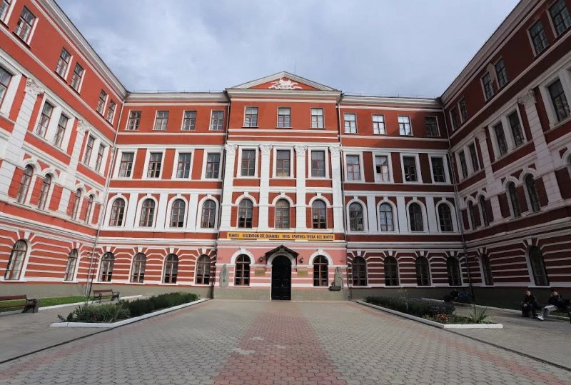 Розпочався другий тур виборів ректора К-ПНУ імені Івана Огієнка